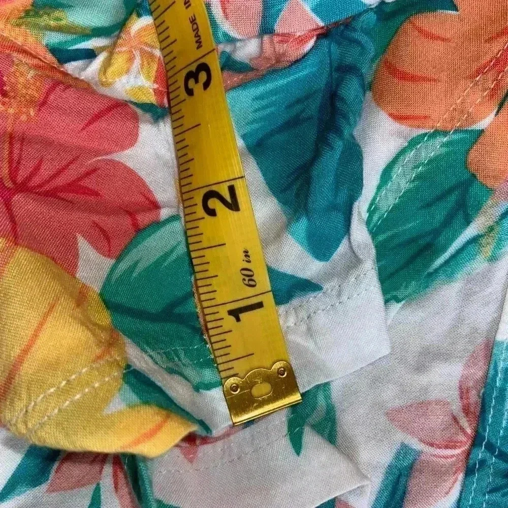 Natural Reflections Women’s XL Floral Shorts